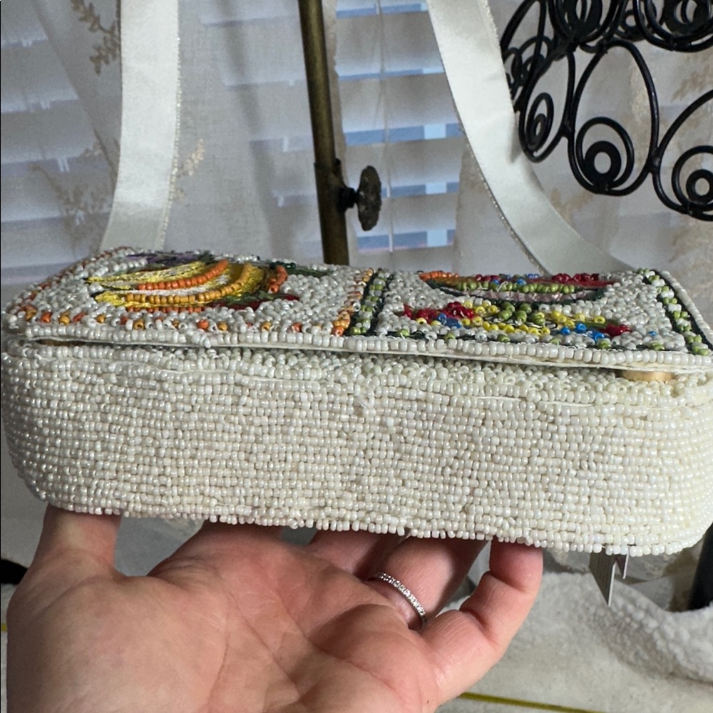 Made in India white beaded fruit and cocktail shoulder bag - Picture 3 of 5
